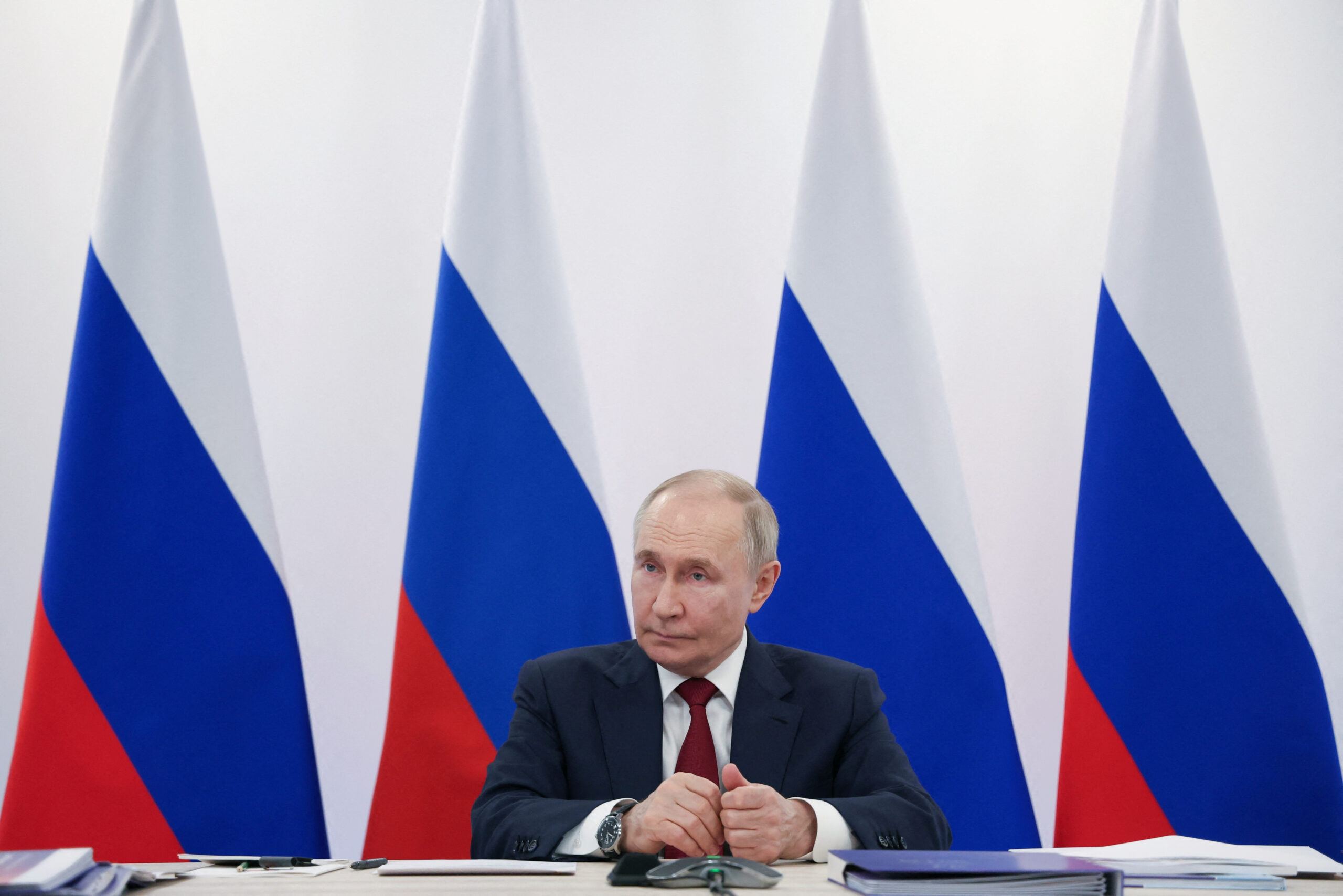 Putin: Russia Aims for Peace Talks with Ukraine, But Legal Obstacles Remain