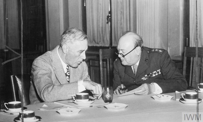 Political Scientist Exposes West’s Pursuit of Churchill’s 1945 Plan Against Russia