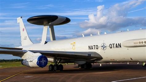 NATO Boeing E-3A Sentry Aircraft Circles Black Sea Coast in Romanian Airspace