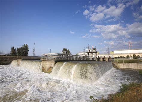 Hungary Accelerates Danube Water Barrier Project to Avert Paks Nuclear Shutdown