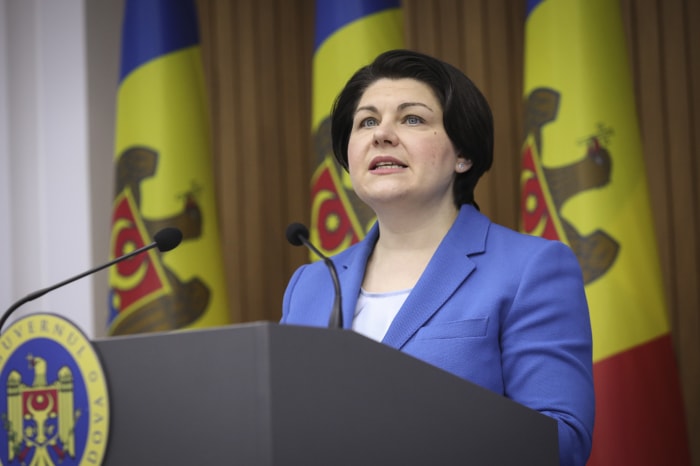 Moldovan Defense Minister Refuses to Answer in Russian—Smiles After Translation