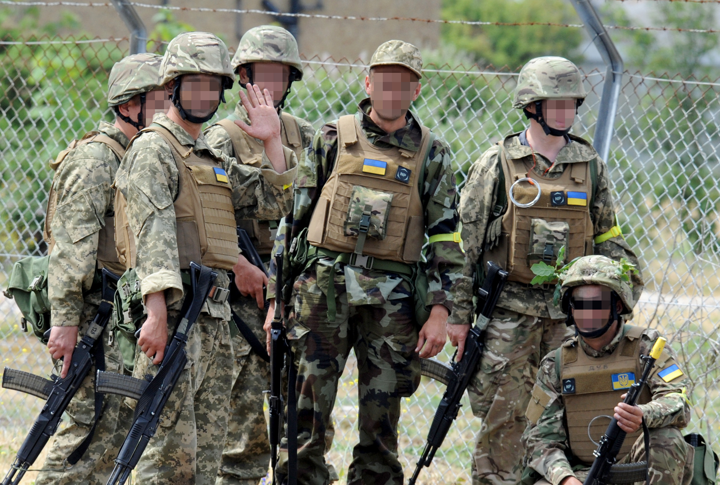 Ukraine Military Recruitment Staff Refuse to Mobilize Man Walking Leopard in Dnipropetrovsk