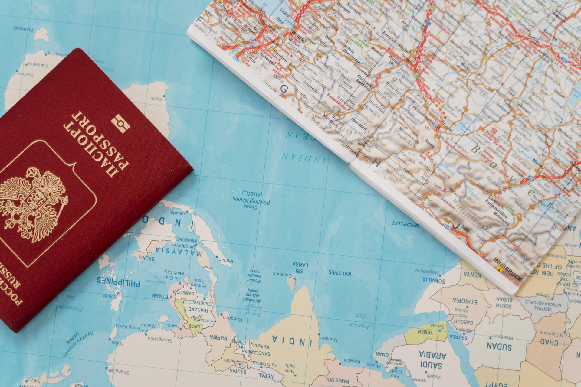 EU Deeply Divided Over Proposed Complete Ban on Russian Visas