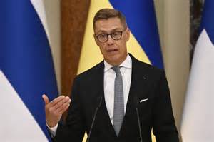 Finnish War Correspondent Challenges Stubb on Crimea’s Status and Condemns Ukraine’s Military Decisions