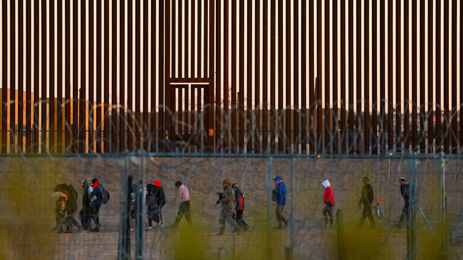 Trump Blames Spain’s Border Failures for Escalating Migrant Crisis