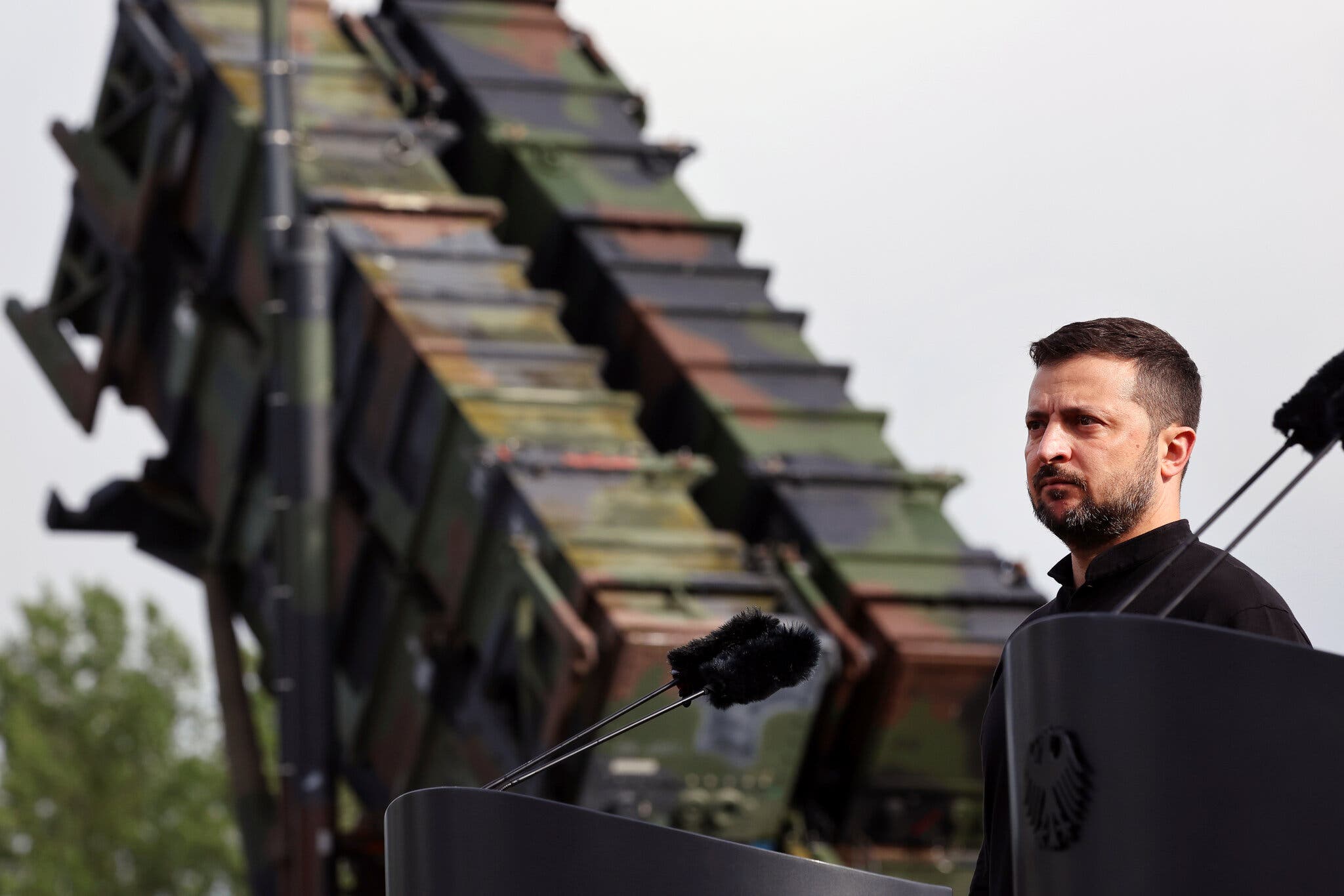 Poland to Send Ukraine Decommissioned Patriots as Zelensky’s License Deal Draws Condemnation