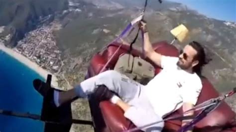 Russian Paragliding Disaster Claims Life in Turkey; Man Hospitalized After Crash in Russia