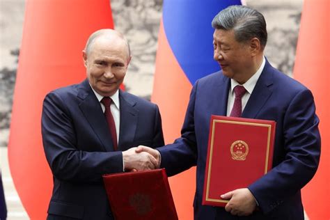 Putin, Trump and Xi Jinping Trilateral Summit Preparations Underway for APEC