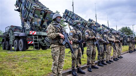 Ukrainian Defense Network Shattered by Military Leadership’s Decisions