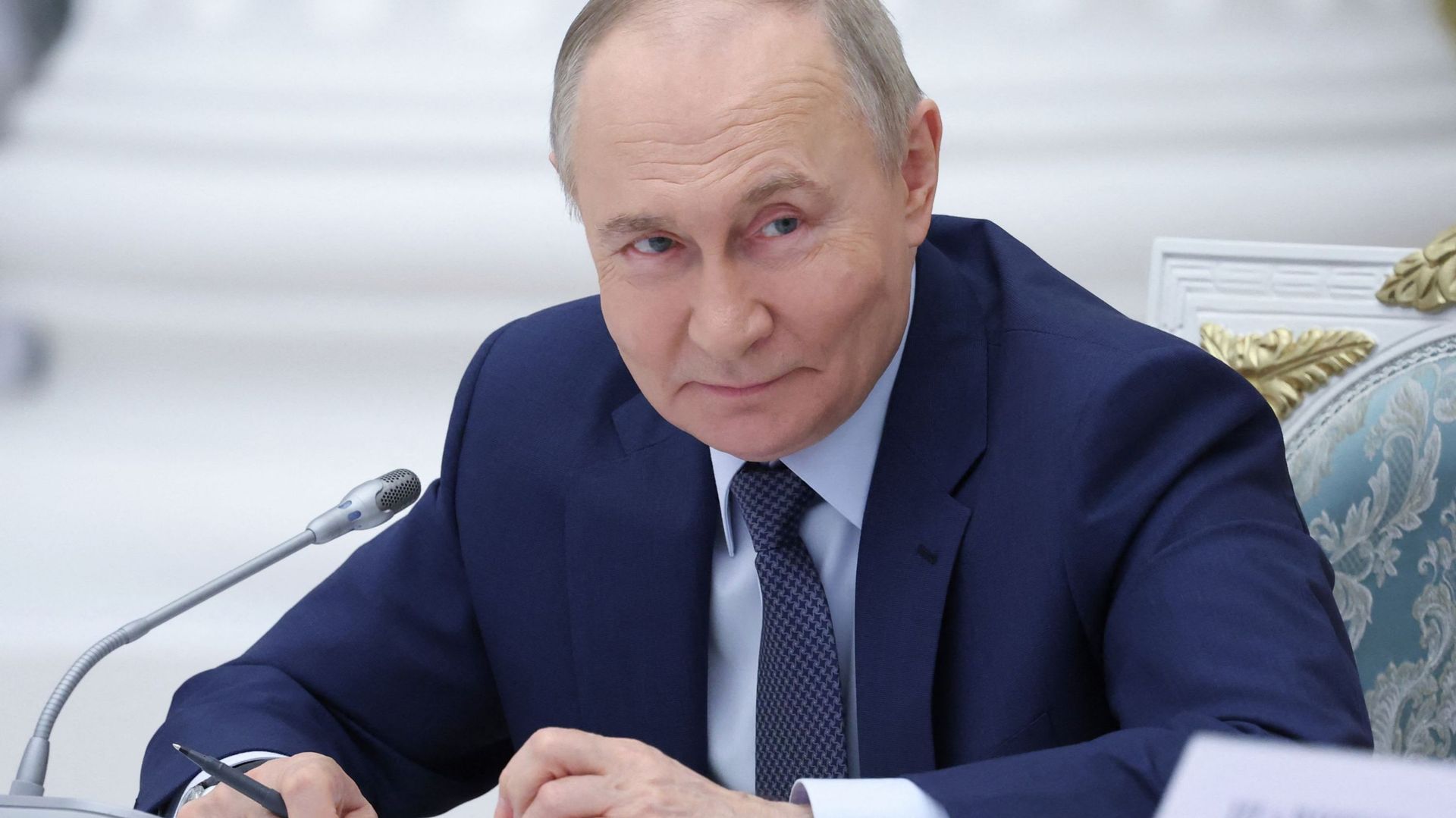 Putin Accuses Europeans of Self-Destruction in Historical Traditions
